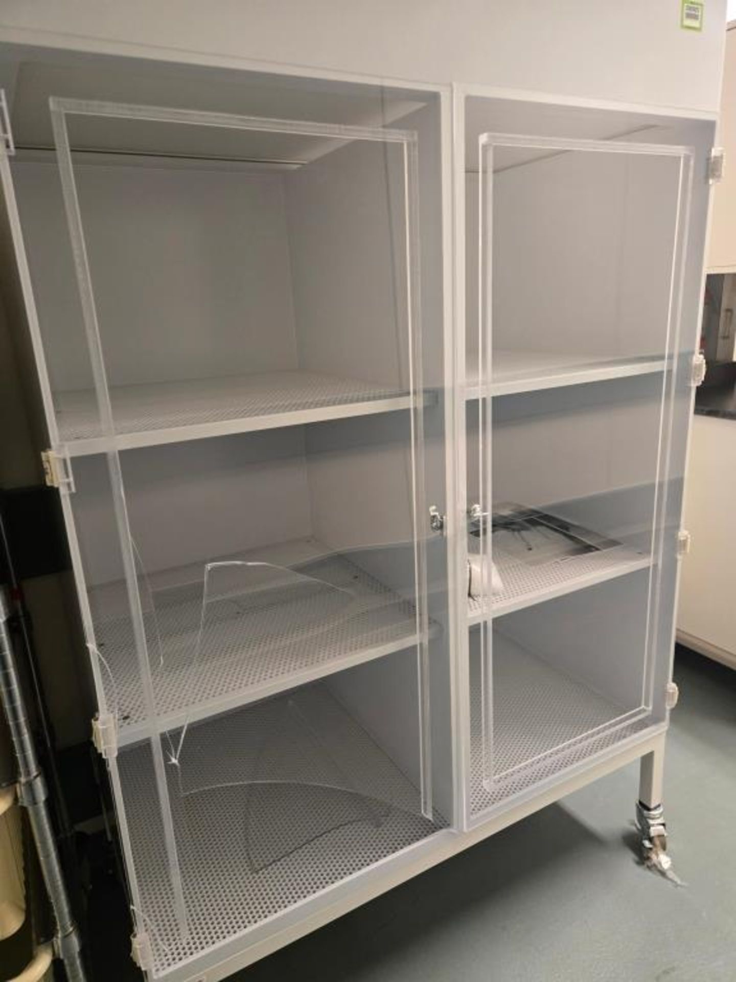 Lab Storage - Image 3 of 8