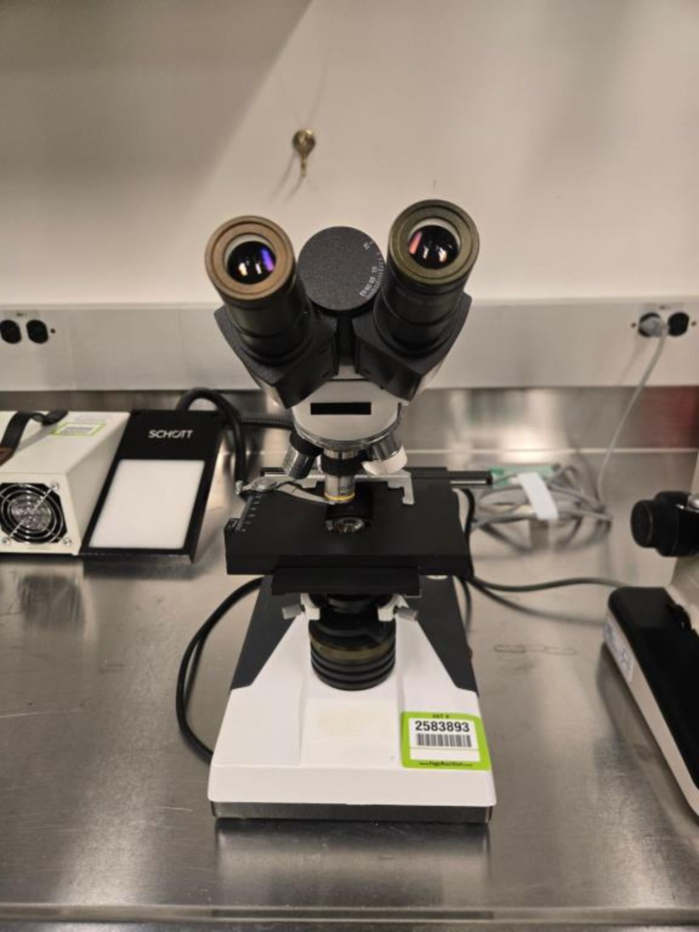 WPI Microscope - Image 2 of 10