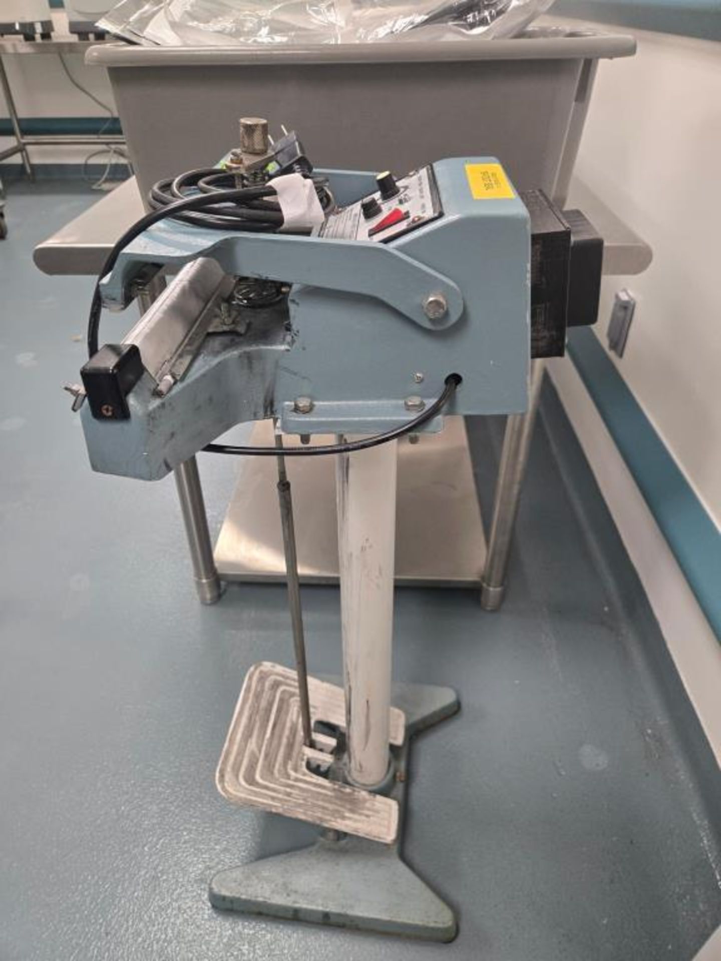Bag Sealer - Image 4 of 8