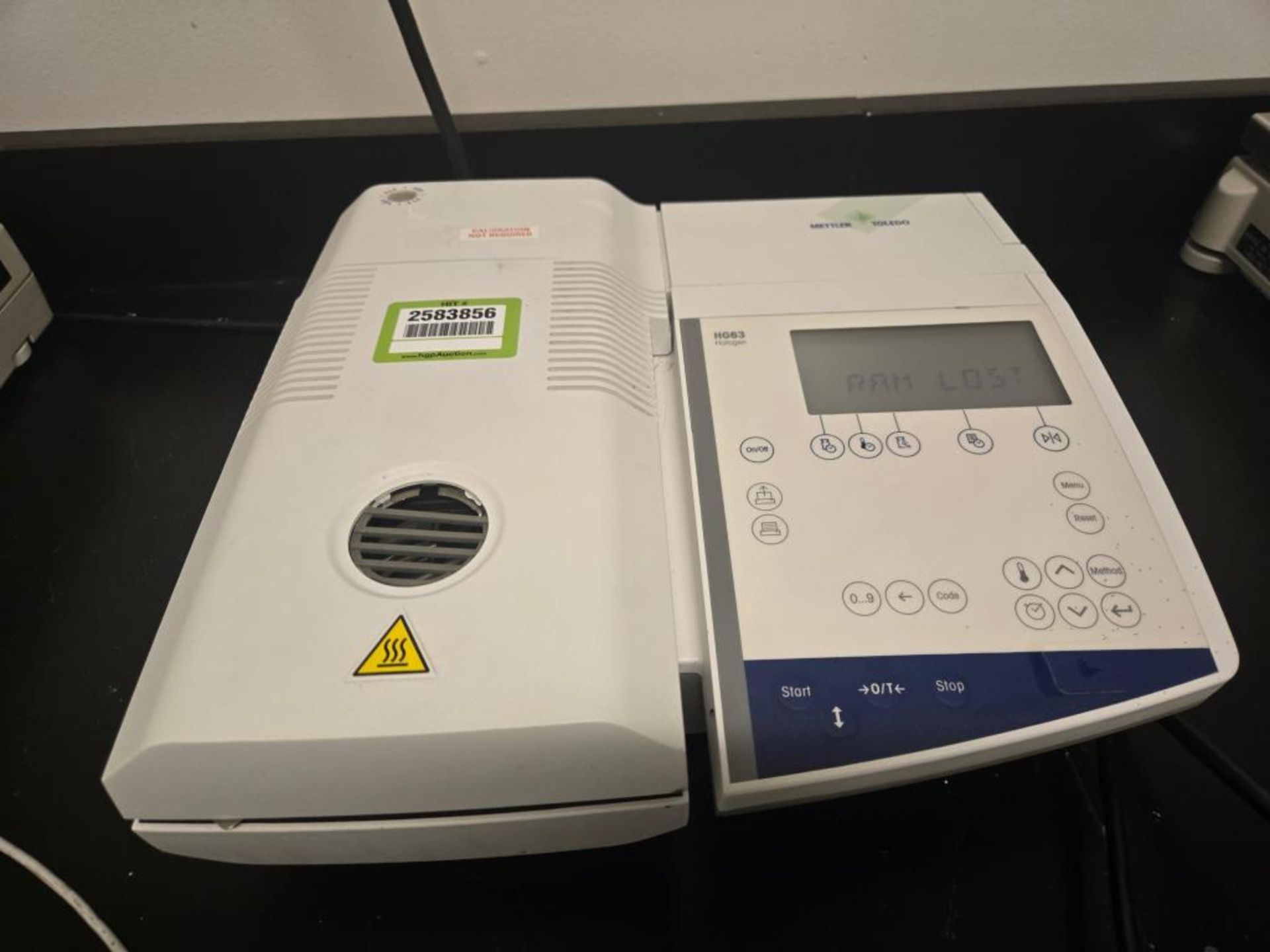 Digital Moisture Analyzer