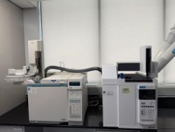 Agilent Gas Chromatograph and Headspace Sampler