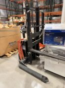 Toyota Walkie Straddle Stacker