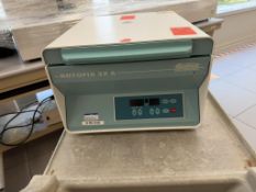 Hettich Rotofix 32A Centrifuge
