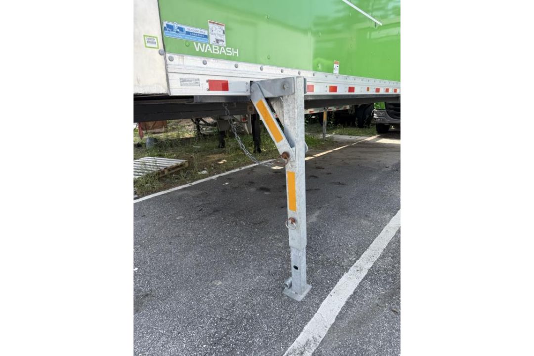 Interchangeable Supreme Model DFB26103102 Box Container - Image 5 of 10
