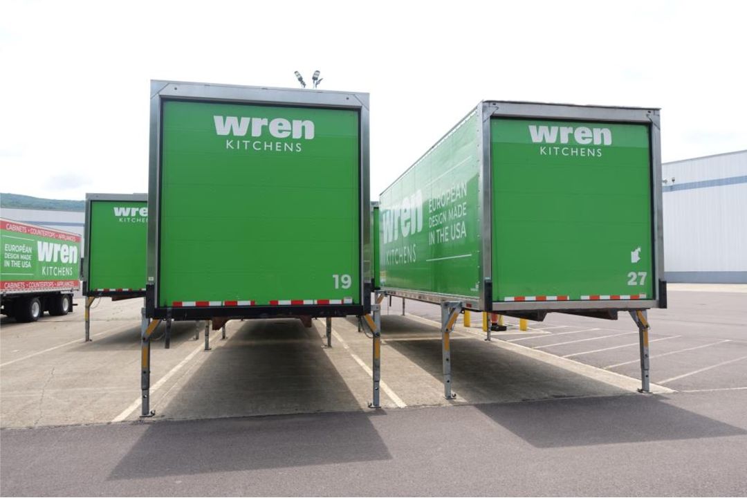 Shipping Containers - Image 1 of 6