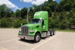 Peterbilt Semi Truck