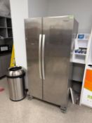 Whirlpool Stand up Fridge/Freezer