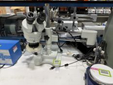AmScope Stereo Zoom Microscope