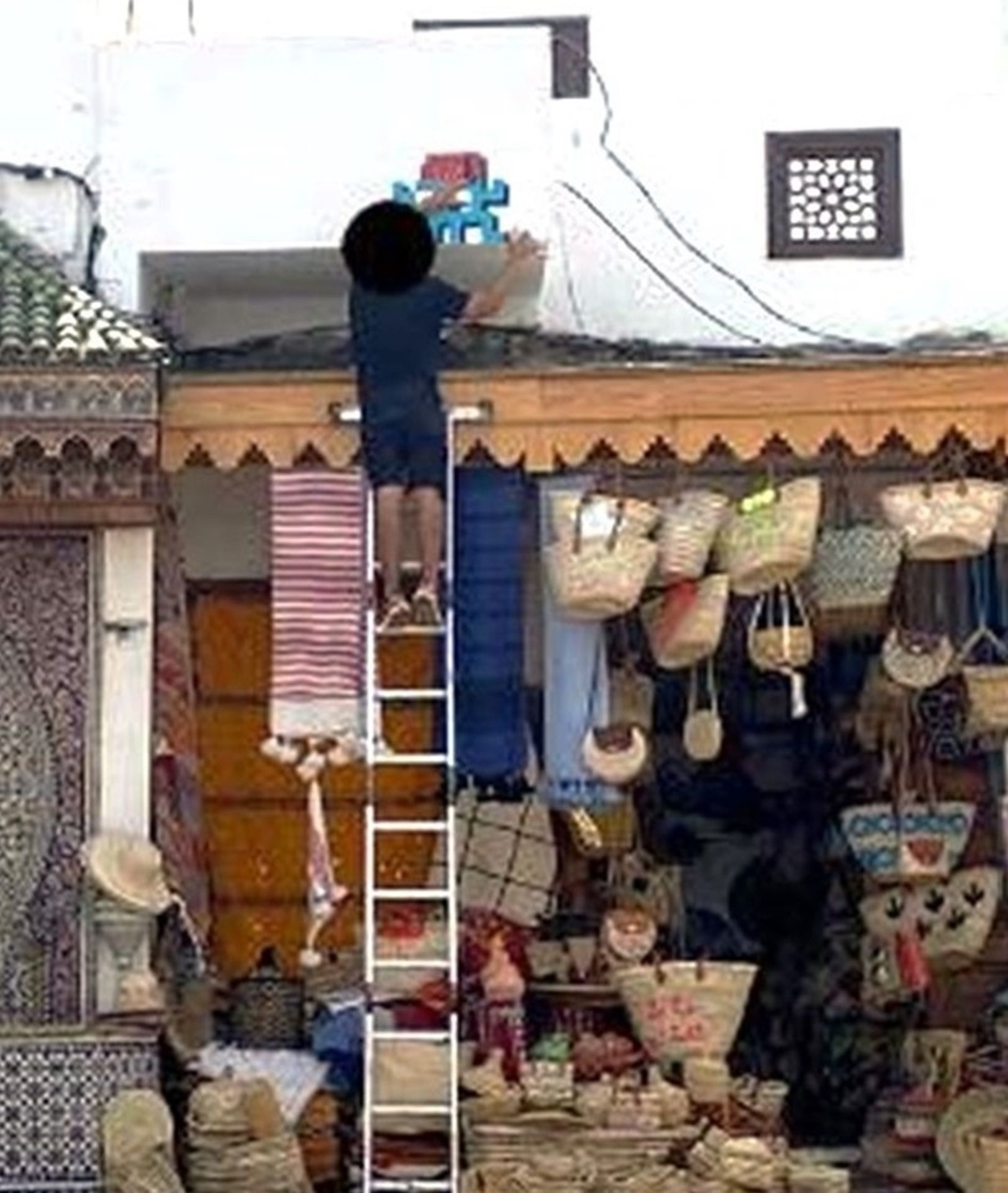 INVADER (French Street Artist, born 1969) - Bild 6 aus 8