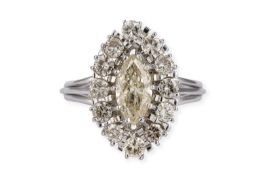 NAVETTE ENTOURAGE RING