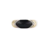 DESIGN ONYX RING
