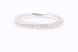 Full Diamond 0.19ct Concave Band 18k White Gold Size M * CAN NOT BE SIZED
