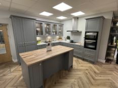 Oxford Dust Kitchen Display With Appliances, Hardware And Accessories