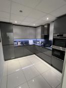 Zurich Gloss Dust & Gloss Haze Kitchen Display With Appliances, Hardware And Accessories
