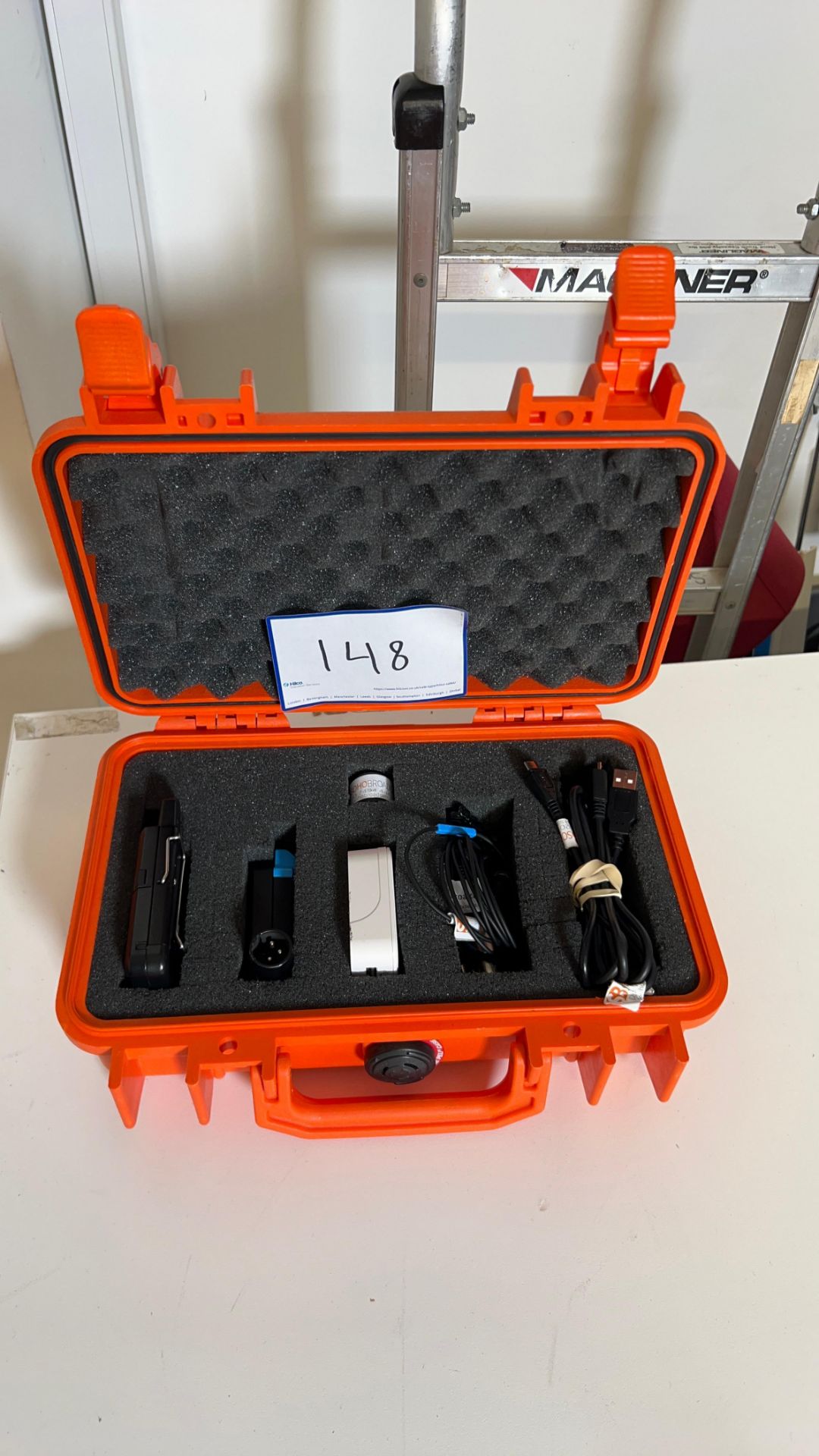 Sennheiser SK AVX Digital Wireless Tie-Clip Bodypack Transmitter With ME2 Capsule Kit in Hard Case