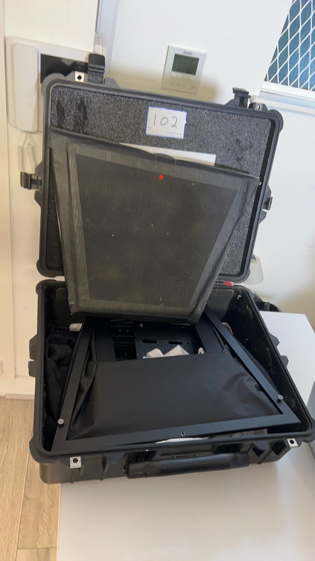 Autocue Kit in Hard Case - Image 2 of 2