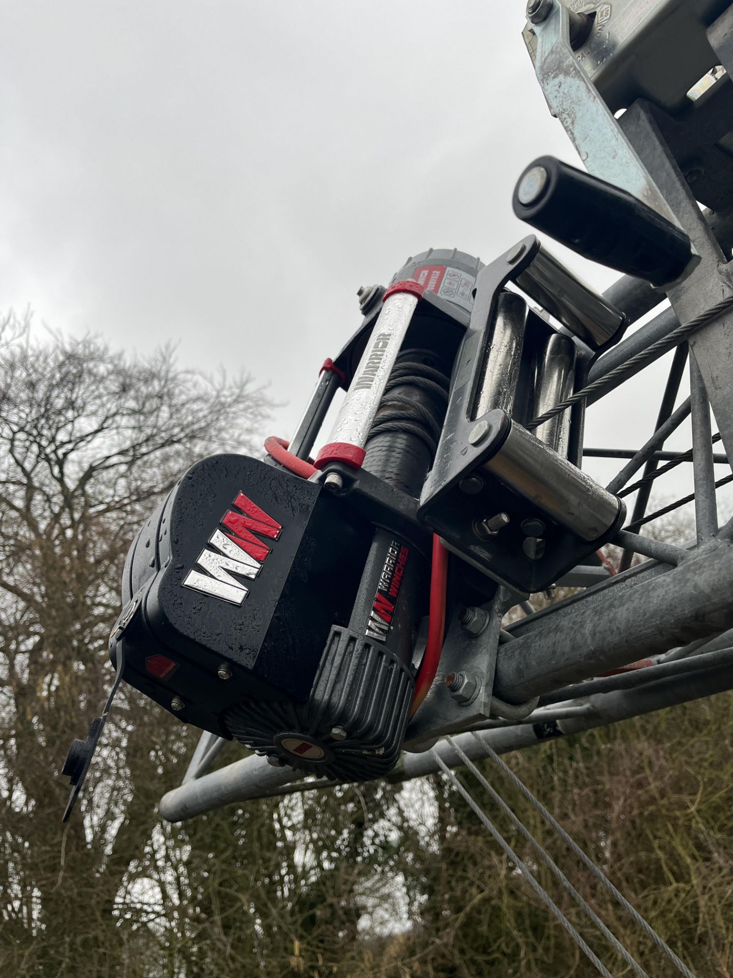 Versatower 30m Lattice Tower on Strumech Versatower M100 Trailer with Warrior Winches Winch. Locatio - Image 7 of 8