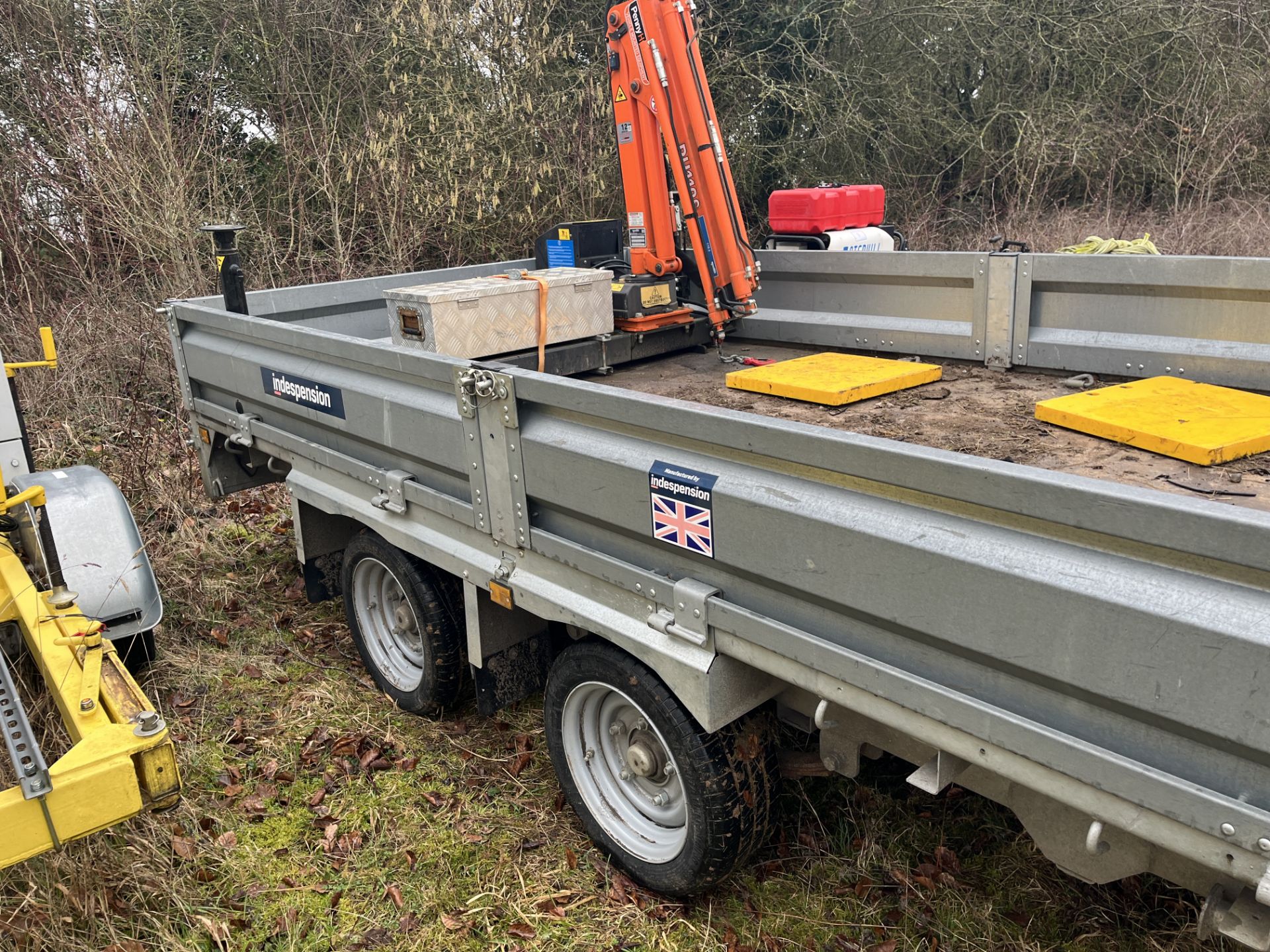 Indespension 3.5t Triple+I105:M105 Lock Twin Axle Trailer with Custom Fitted Penny Hydraulics PH110S - Image 4 of 10