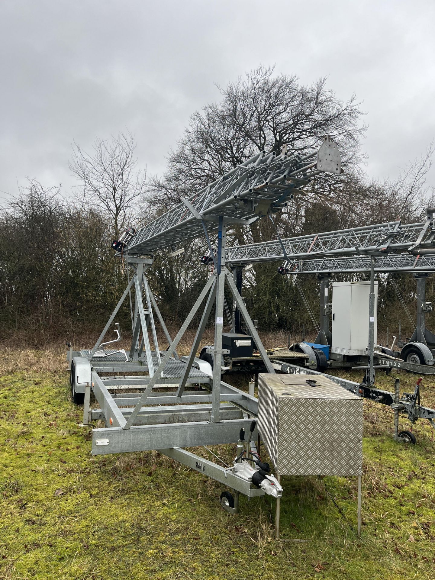 New Style 30m Lattice Mast on Bradley Alko HU3 HE Twin Axle Trailer with Fitted Warrior Winches Winc - Image 2 of 11