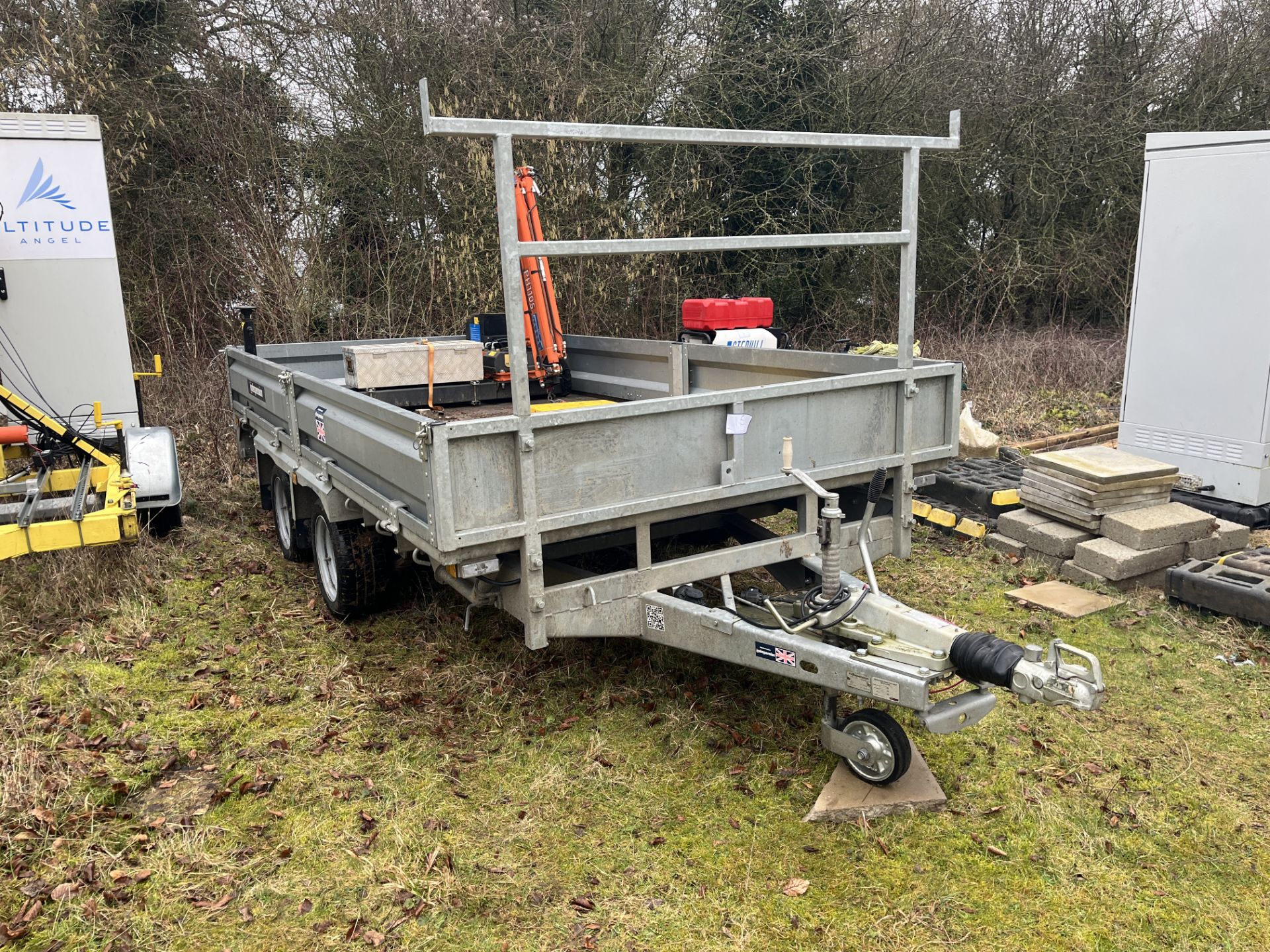 Indespension 3.5t Triple+I105:M105 Lock Twin Axle Trailer with Custom Fitted Penny Hydraulics PH110S - Image 2 of 10