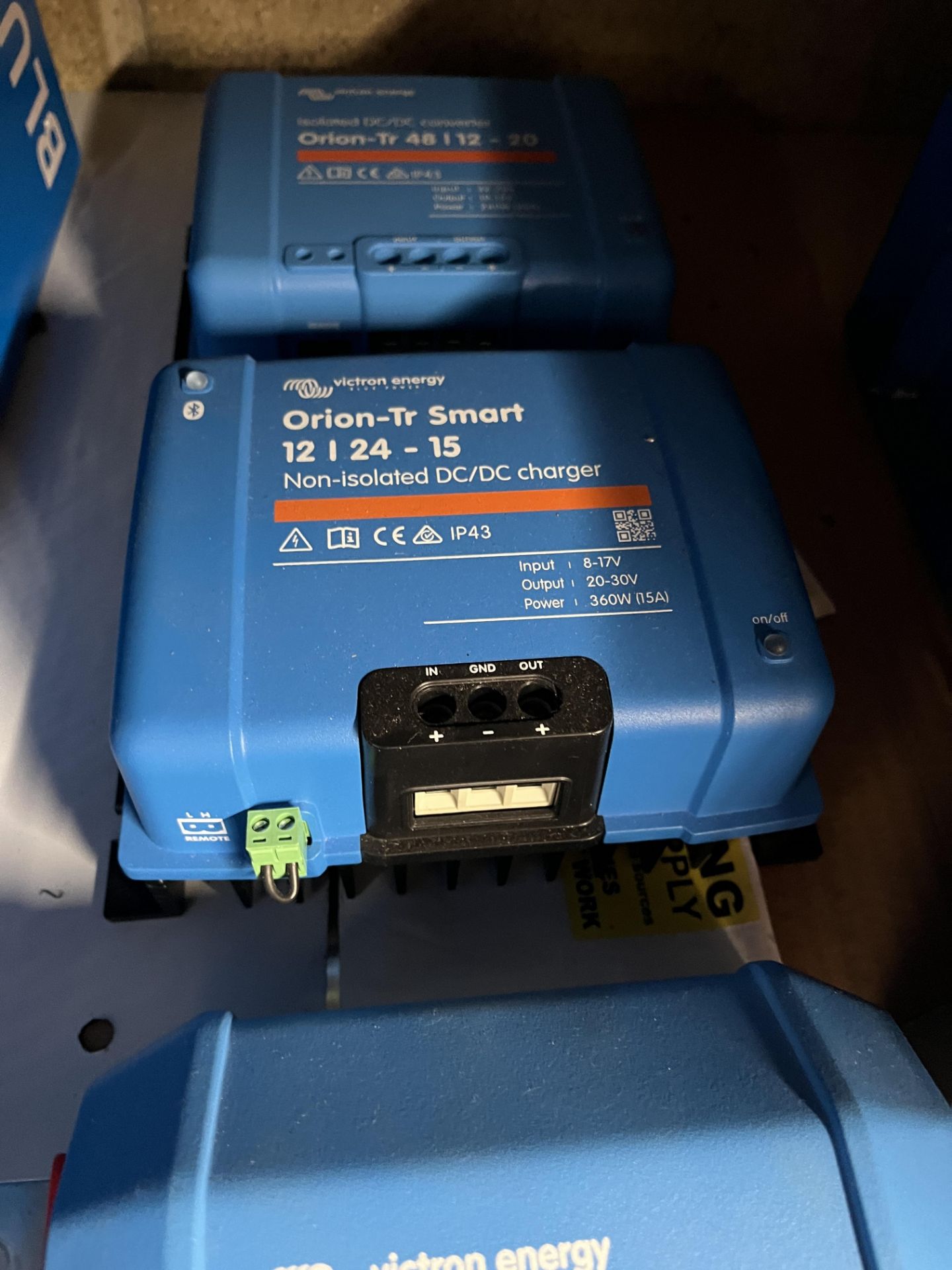 Victron Energy Lynx Shunt 1000, Victron Energy Orion-TR Smart 12/24-15 Non Isolated DC/DC Charger, - Image 2 of 3