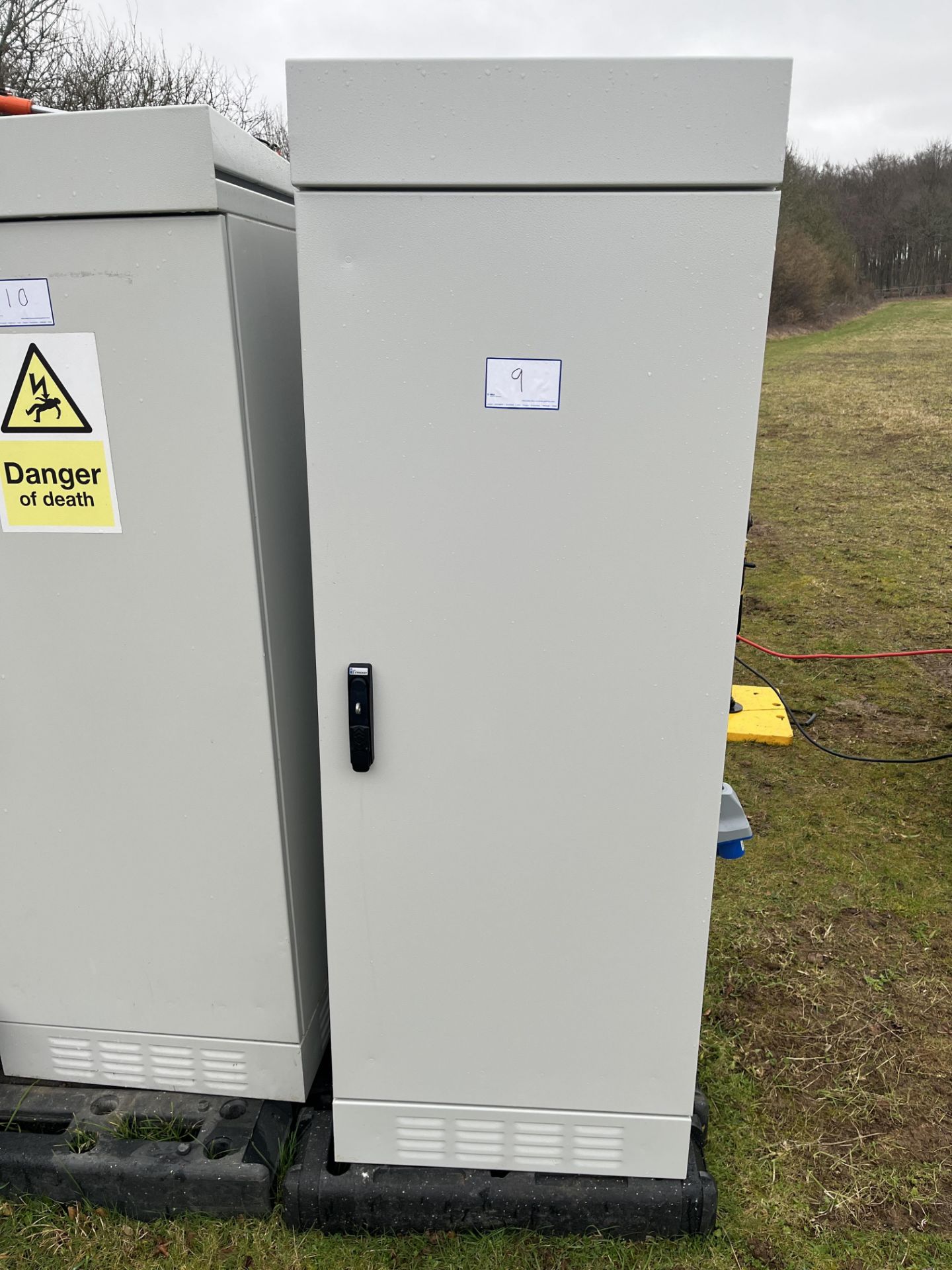 Cabinet Comprising 3 x Pylontech US3000C Power Packs, Victron Energy MPPT 250 / 60 MC4 Smart Solar C