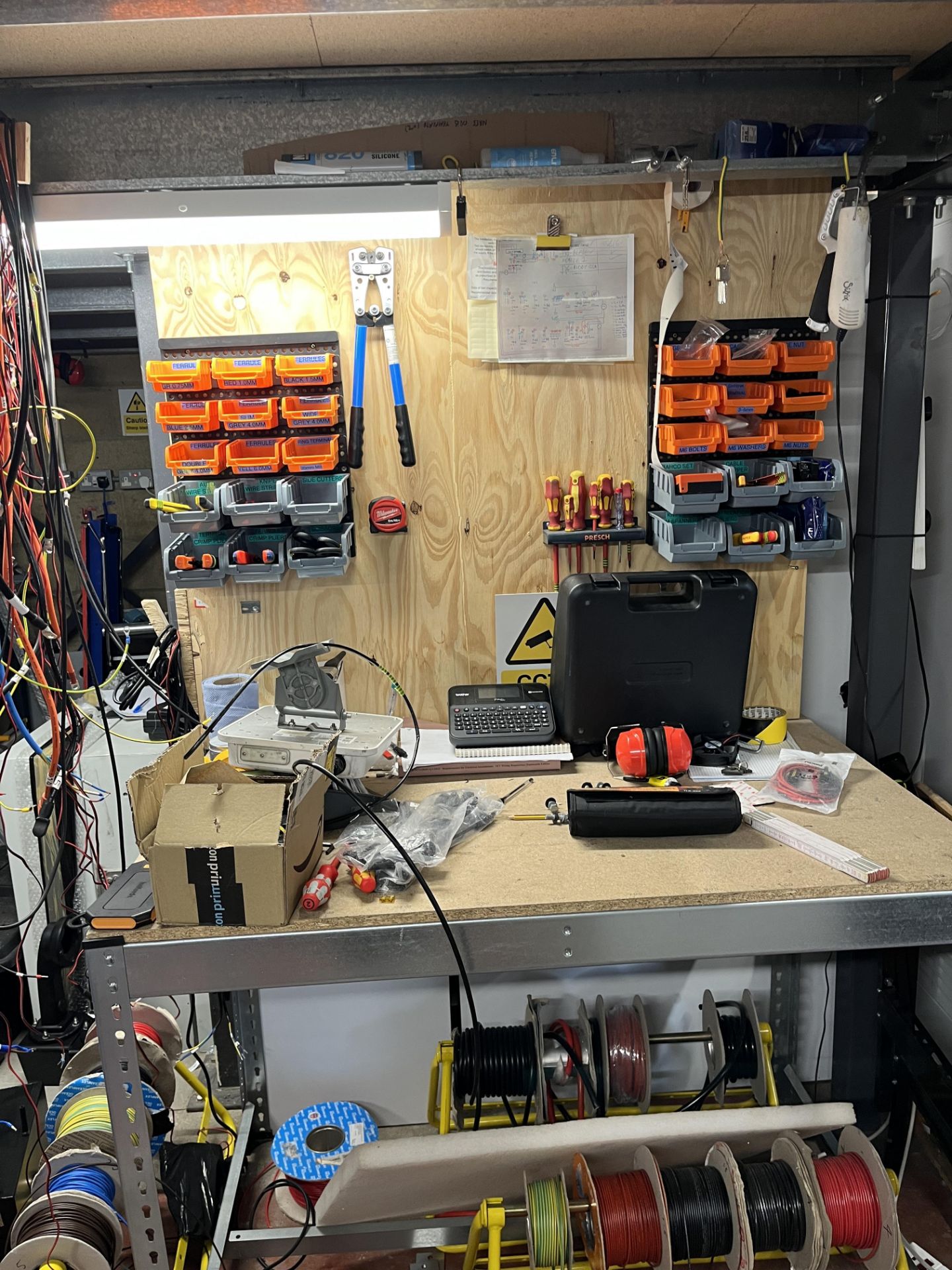 Contents of Racking Comprising a Quantity of Miscellaneous Items to Include Cable, Batteries - Image 8 of 11