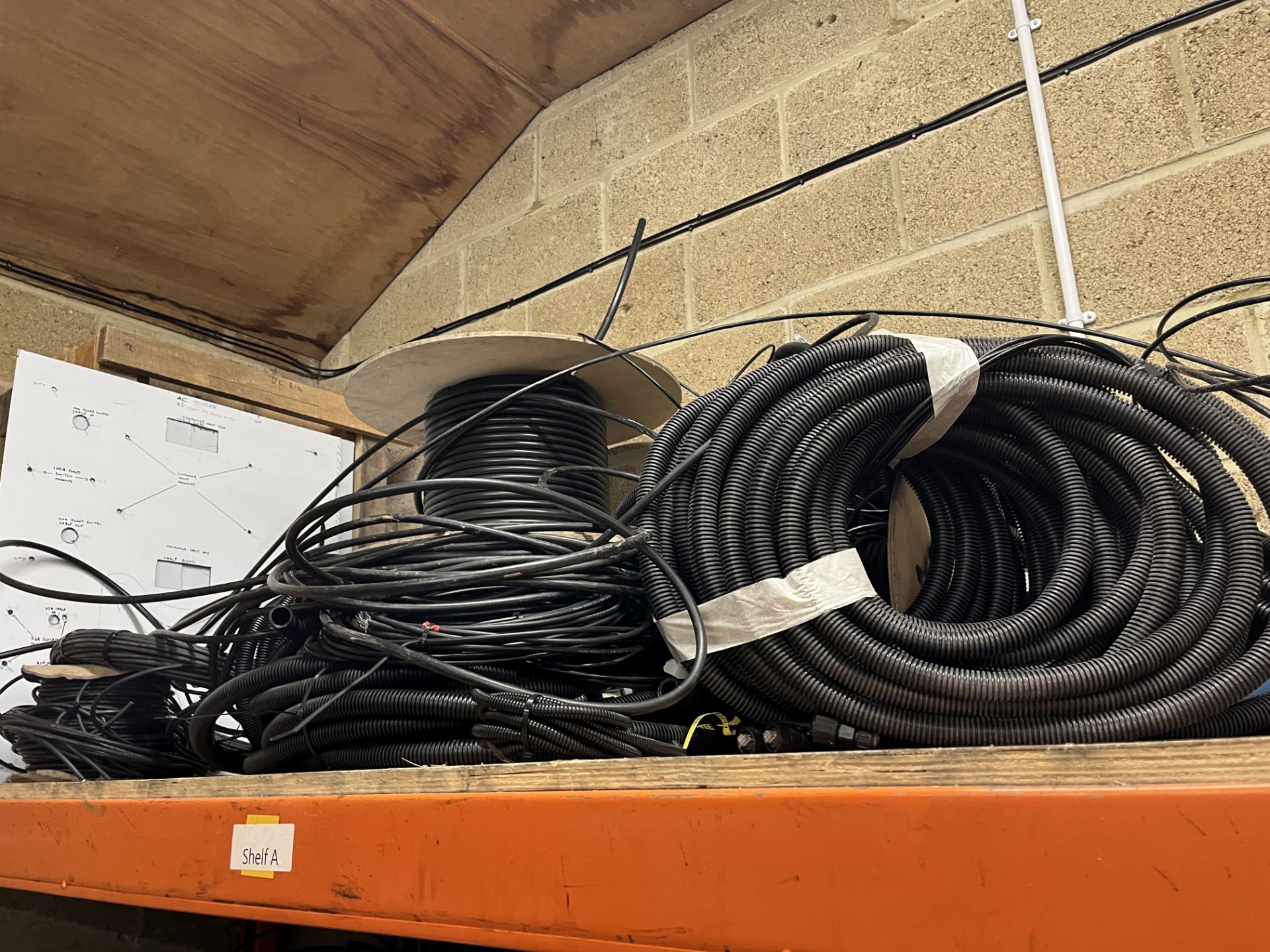 Contents of Racking Comprising a Quantity of Miscellaneous Items to Include Cable, Batteries - Image 6 of 11
