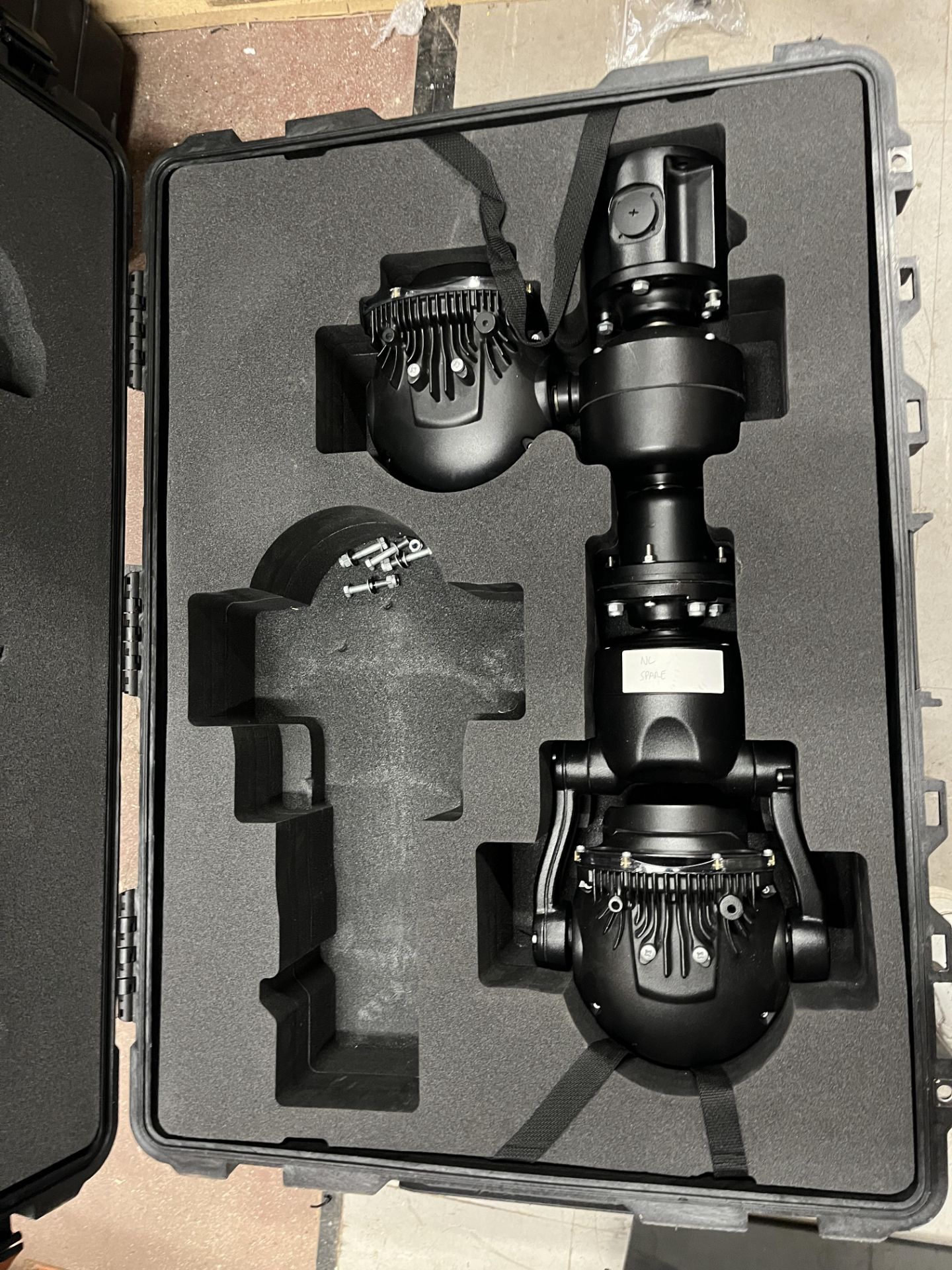 360 Vision PredHD3-POE-40U-B-W-SA Camera with Carry Case. LOCATION: Overton - Image 2 of 3