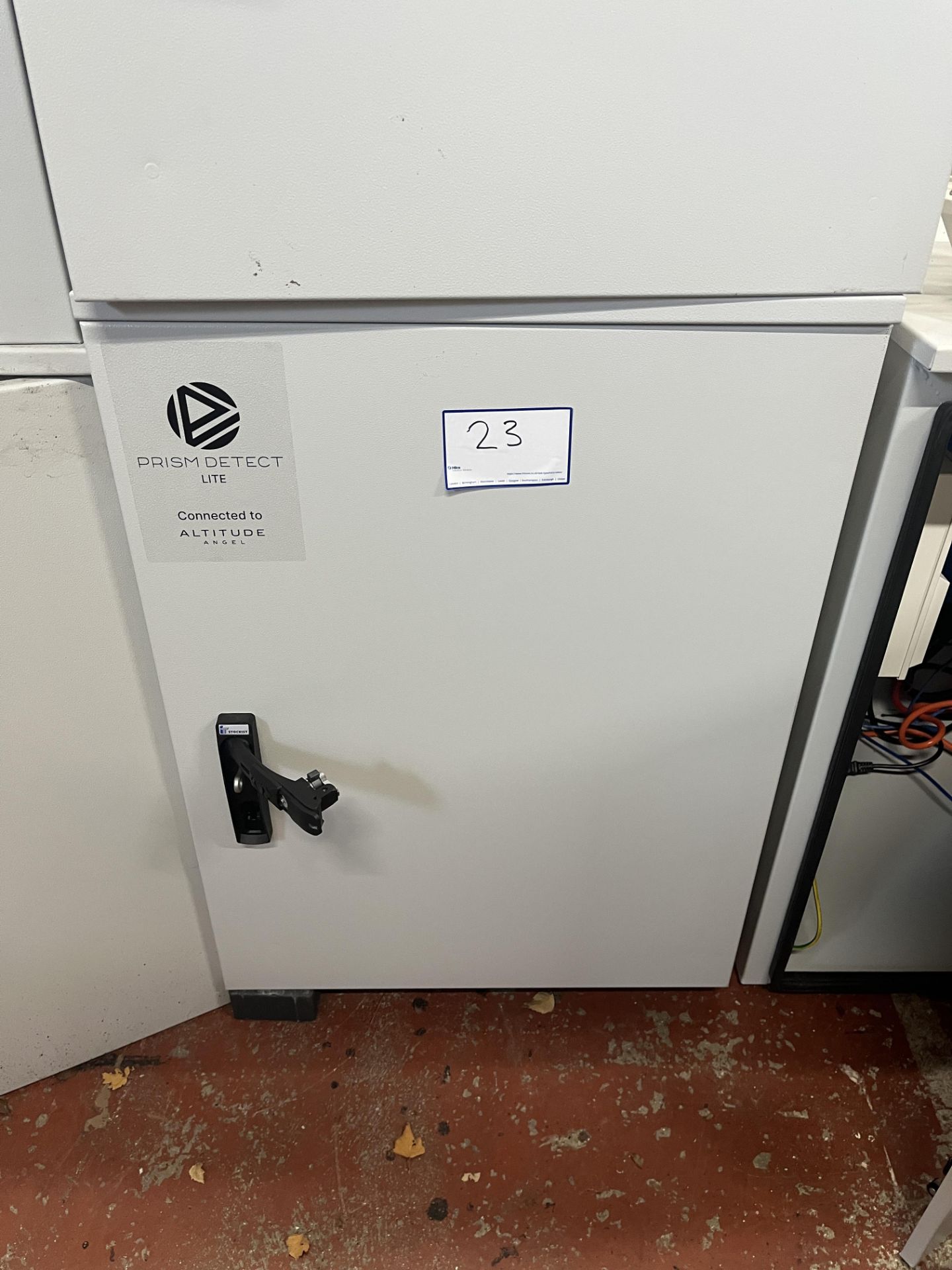 Server Cabinet Comprising Victron Energy Multiplus II 48/3000/35 Inverter, Victron Energy Cerbo GX. - Image 4 of 4