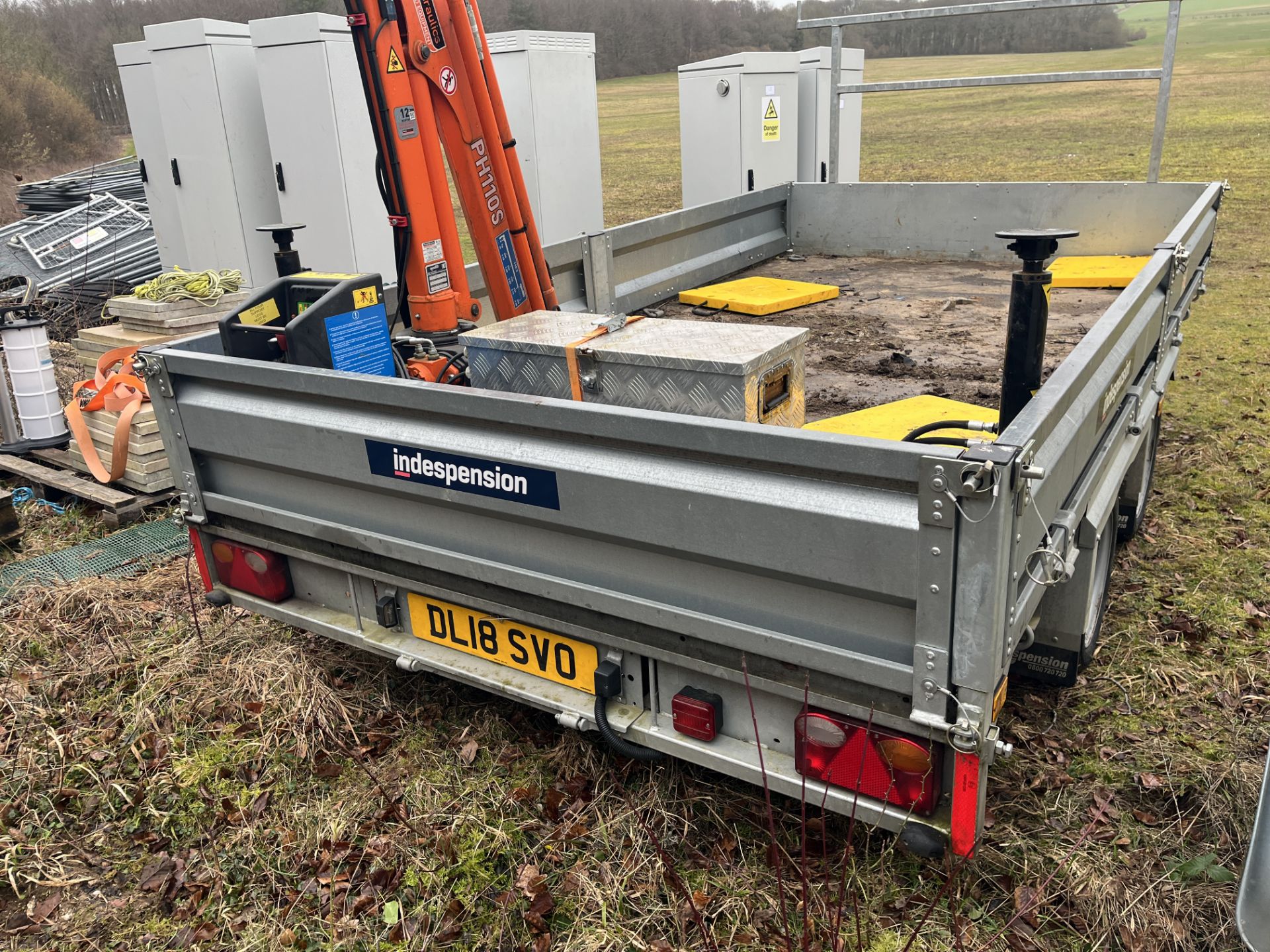 Indespension 3.5t Triple+I105:M105 Lock Twin Axle Trailer with Custom Fitted Penny Hydraulics PH110S - Image 5 of 10