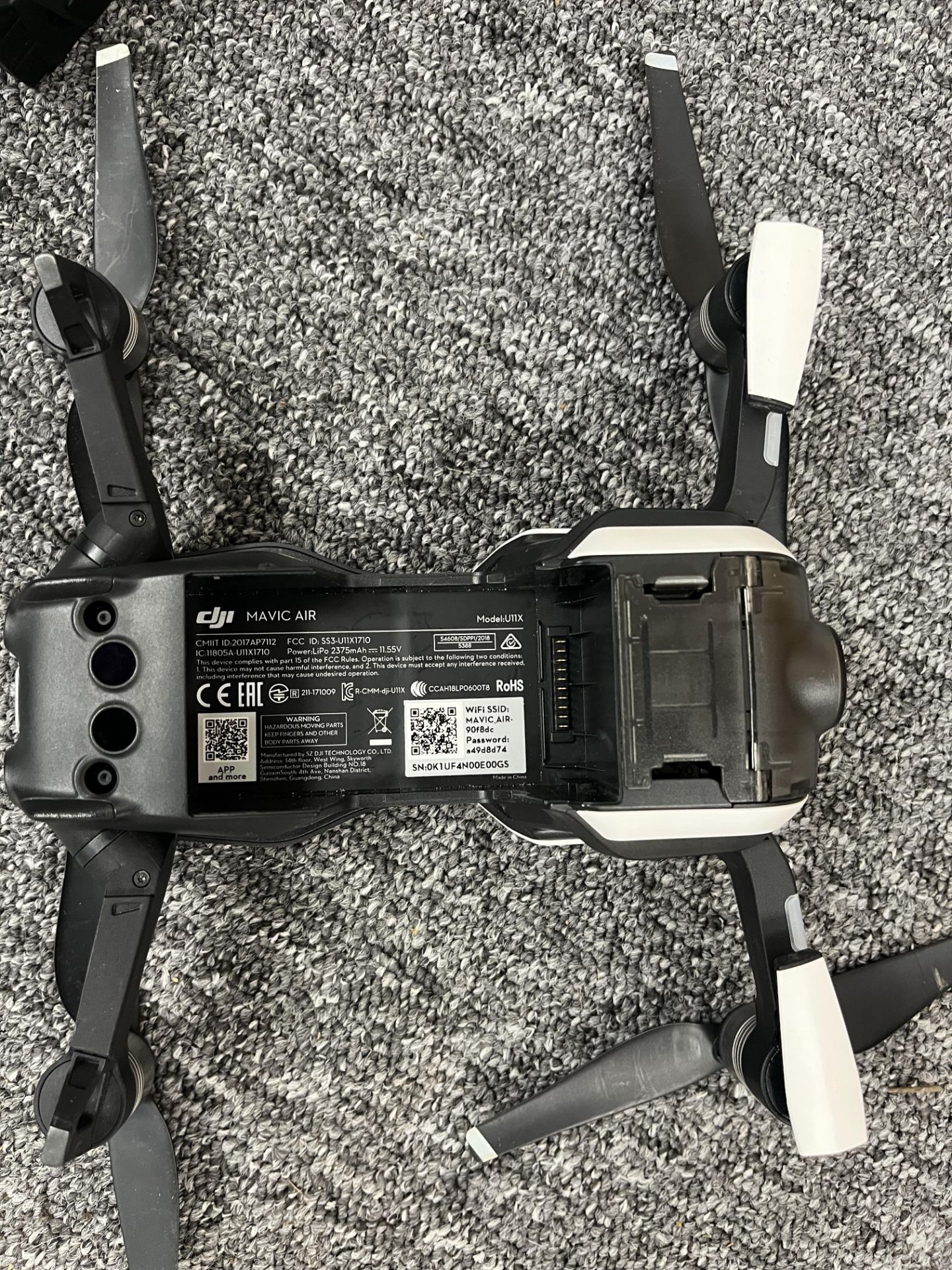 MavicAir U11X Portable Foldable Drone with Controller, 3 x Batteries & Carry Case. LOCATION: Overton - Image 2 of 2