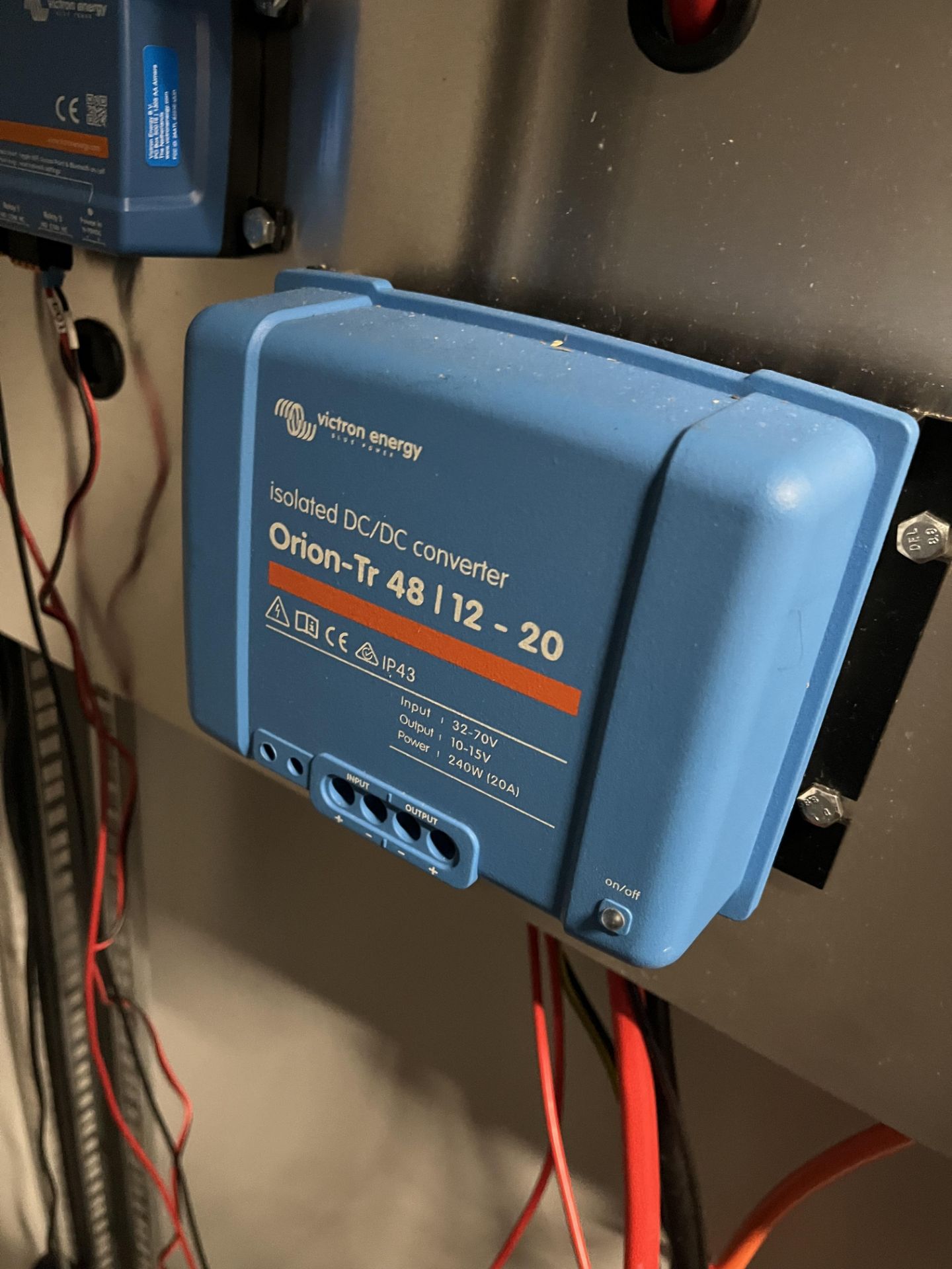 Tall Server Cabinet Comprising Victron Energy 1000DC Lynx Distributor and Victron Energy Orion TR 48 - Image 4 of 5