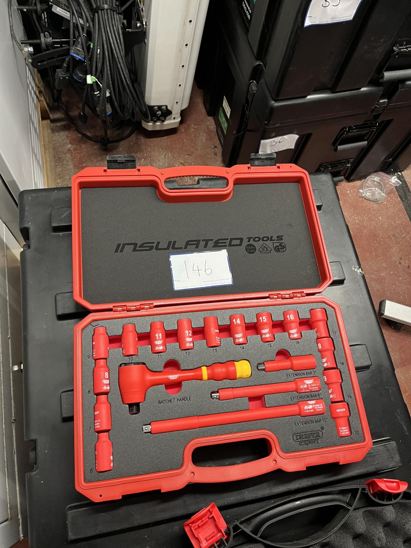 Draper Expert 19 Piece 1/2" Drive VDE Socket Set. LOCATION: Overton