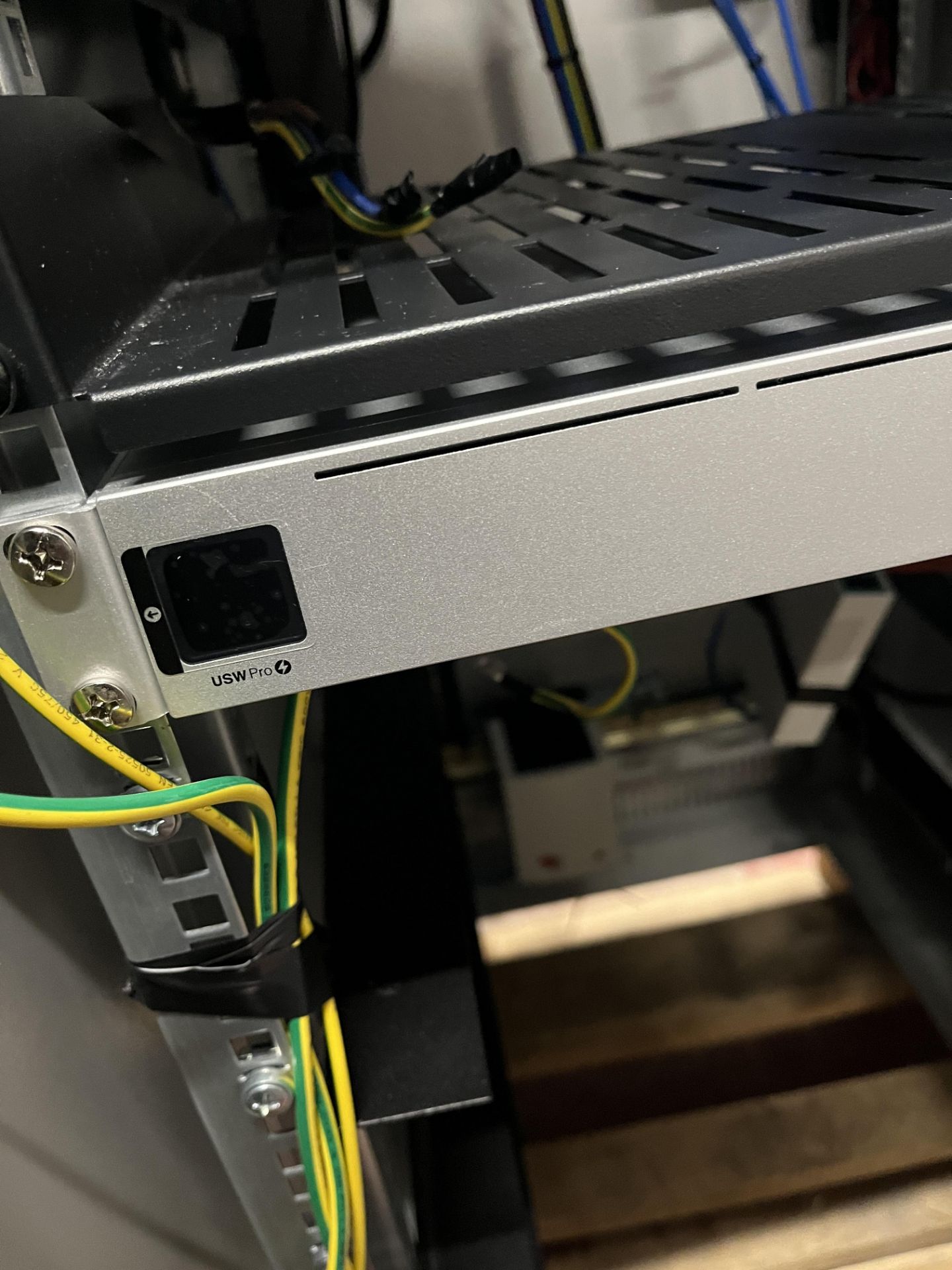 Tall Server Cabinet Comprising USW Pro, Victron Energy Multiplus II 48/3000/35 Inverter, Victron Ene - Image 3 of 7