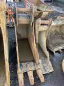 1: UNKNOWN, 400mm Trench Bucket, 65mm Dia.