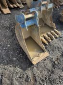 1: STRICKLAND, 400mm Digging Bucket, 50mm Dia.