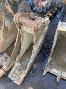 1: UNKNOWN, 300mm Trench Bucket, 60mm Dia.