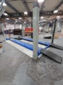 1, APAC 1526JCL5 4 Post Extended Vehicle Lift. Capacity 5000kg & 2: Traversing Beam Jacks Capacity 3