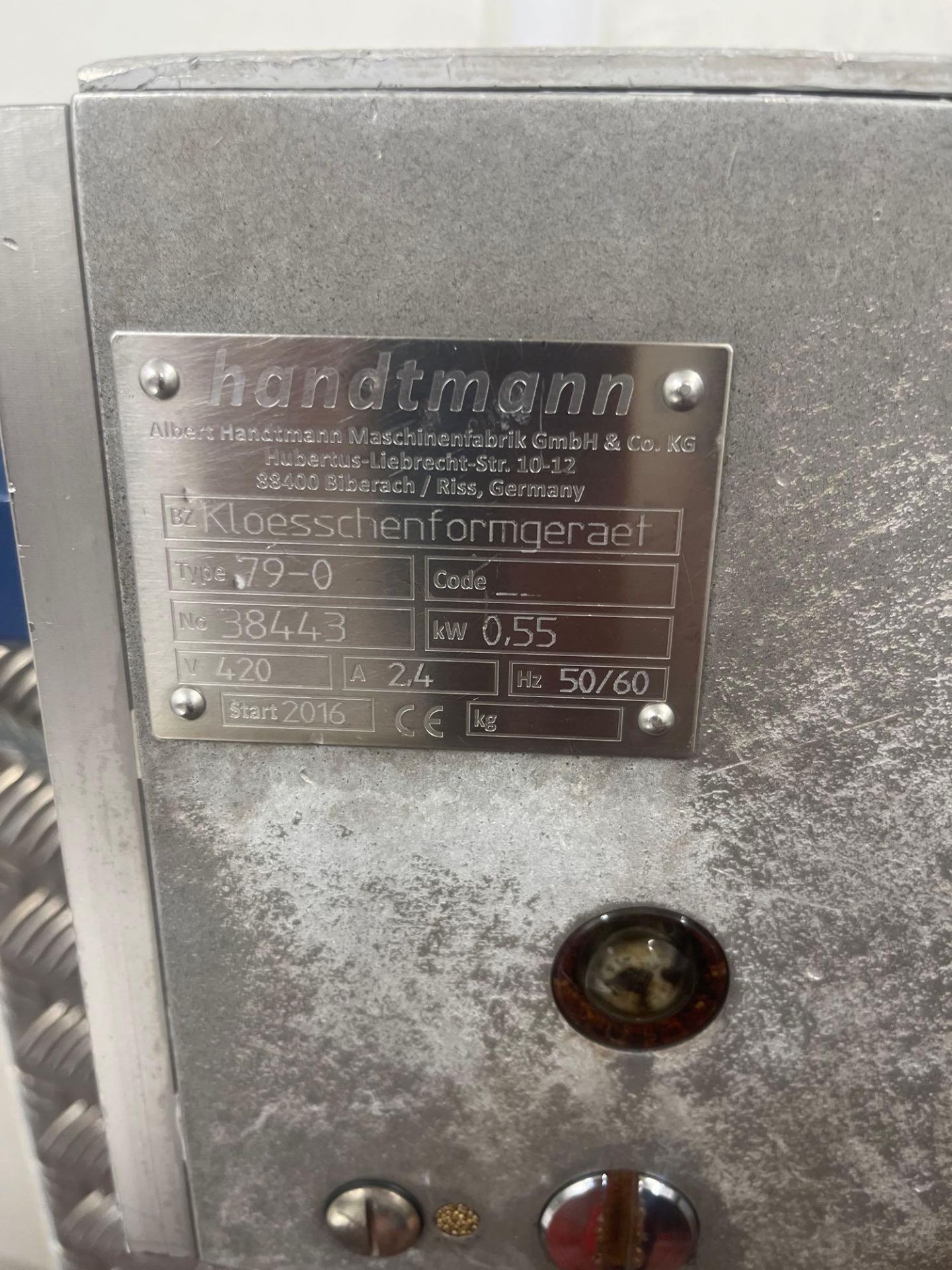 Handtmann VF612 Vacuum Forming Machine With Bin Lifter and Ball Forming Attachement - Image 7 of 9
