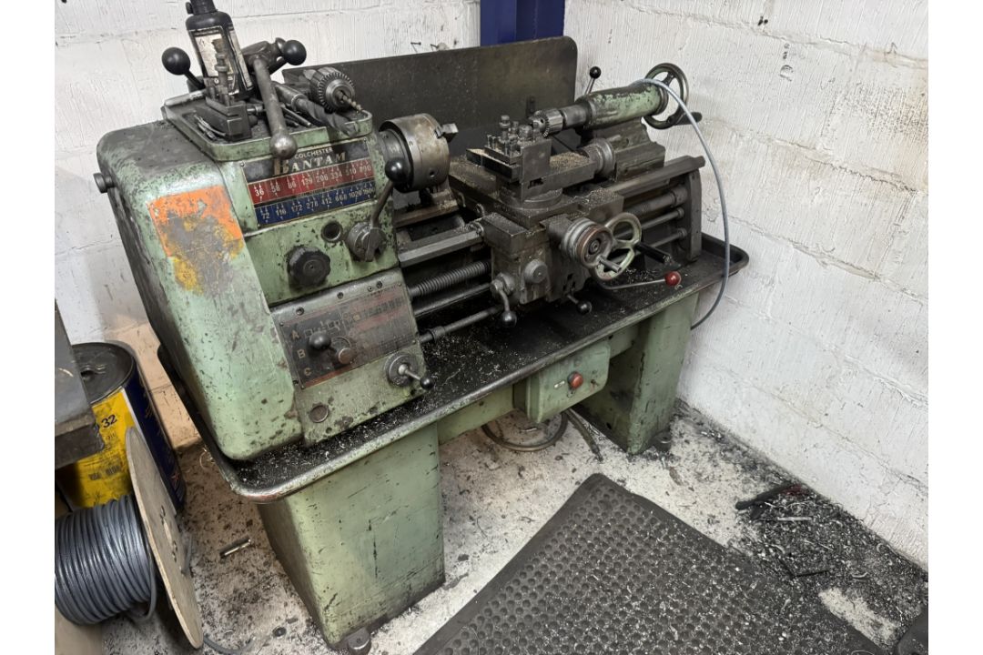 1: Colchester , Bantam Mk. 1, Centre Lathe with 800rpm, 5.5" centre height, 20" between centres - Image 4 of 4
