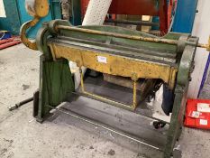 Unknown manual box and pan folder, 1.2m