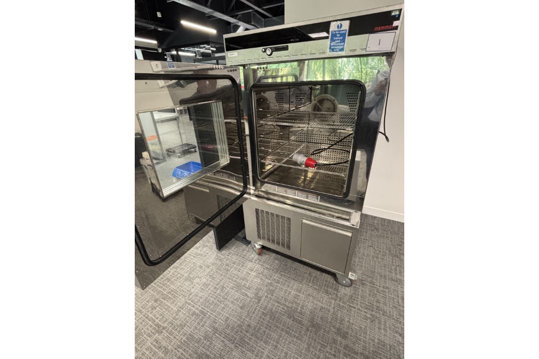 1: Memmert , CTC 256 , 256 Litre Environmental Test Chamber -42° To 190° (Approx 900mm x 1100mm x 1 - Image 2 of 4