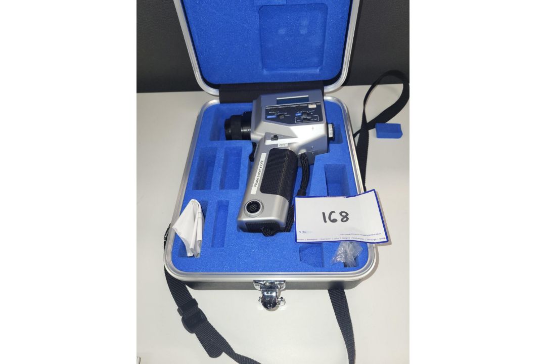 Konica Minolta LS-110 Luminance Meter in Carry Case