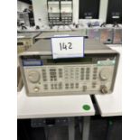 HP 8647A 250 kHz - 1000 MHz Signal Generator, Serial Number : 3247A00277