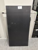 1: Thorlabs , MB60120/M, 1200mm x 600mm Aluminium Optical Breadboard
