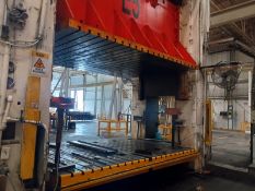 Straight side mechanical stamping press