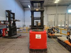 Electric forklift