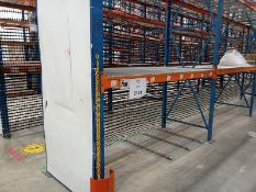 Selective type cargo rack