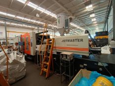 Plastics Injection Machine